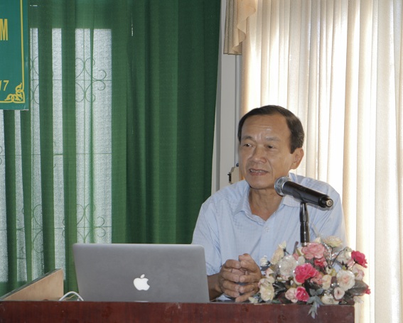 Ông Trần Cao Tánh, Phó giám đốc Sở Thông tin và Truyền thông phổ biến Luật tiếp cận thông tin.