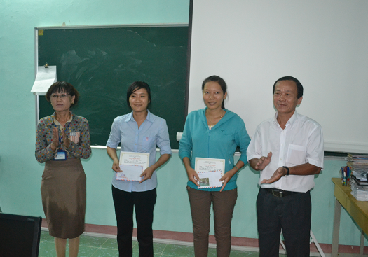 Bồi dưỡng kiến thức tin học cho cán bộ, công chức, viên chức và người lao động huyện Minh Long