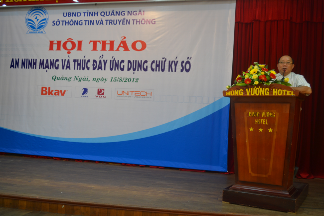Ông Nguyễn Mạnh HÙng phát biểu tại Hội thảo