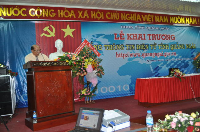 Ông Nguyễn Mạnh HÙng đọc phát biểu